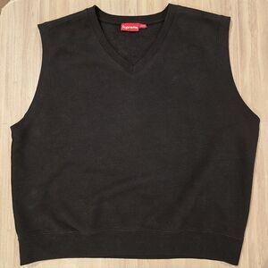 Supreme Men's Sweatshirt Vest V-neck Embroidered Rate Logo Golf Preppy Black XL.